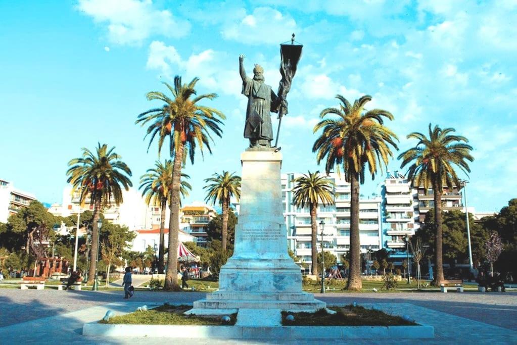 Theano'S Cozy & Quiet Lux Central Flat - Wifi & Full Amenities Patras Eksteriør billede