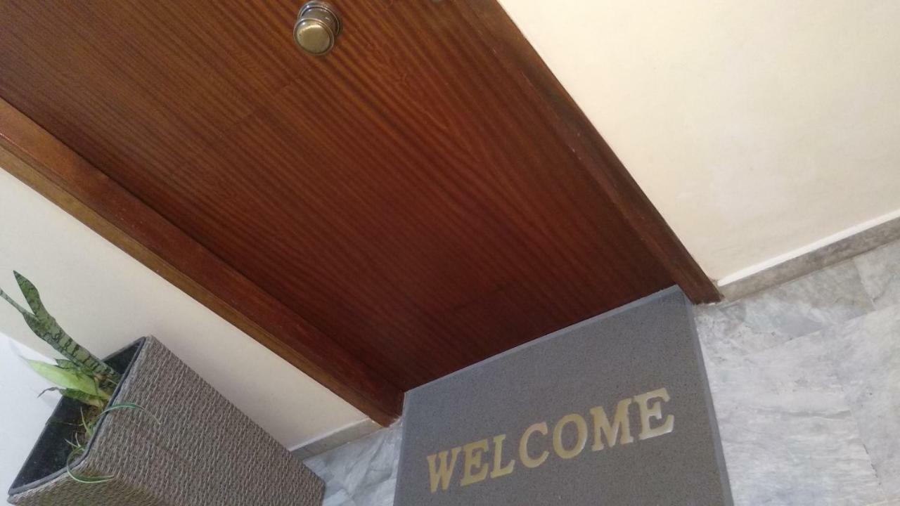 Theano'S Cozy & Quiet Lux Central Flat - Wifi & Full Amenities Patras Eksteriør billede